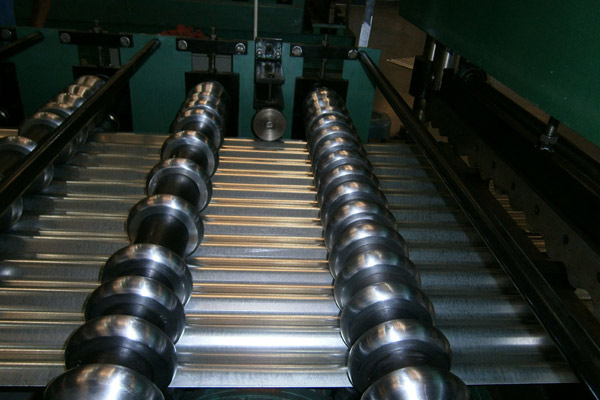 corrugated-sheet-roll-forming-machine-6.jpg